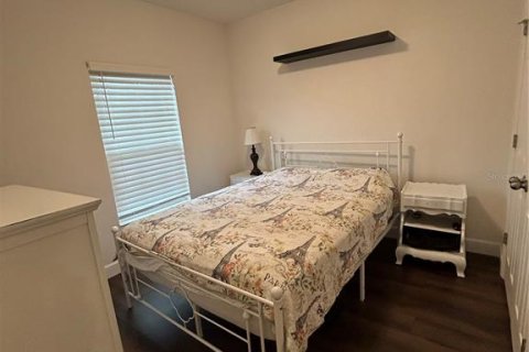 Casa en alquiler en Groveland, Florida, 4 dormitorios, 160.72 m2 № 2275546 - foto 4