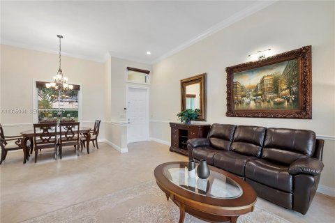 Villa ou maison à vendre à Coconut Creek, Floride: 4 chambres, 203.83 m2 № 1993327 - photo 10