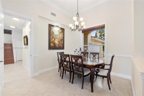 Villa ou maison à vendre à Coconut Creek, Floride: 4 chambres, 203.83 m2 № 1993327 - photo 12