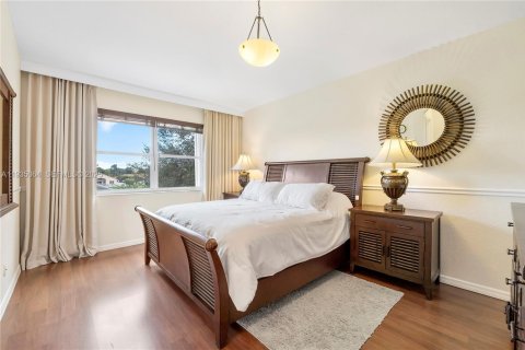 Villa ou maison à vendre à Coconut Creek, Floride: 4 chambres, 203.83 m2 № 1993327 - photo 25