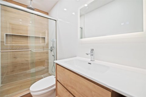 Снять в аренду таунхаус в Норт-Майами-Бич, Флорида 3 спальни, 146.14м2, № 1991687 - фото 12