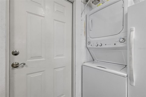 Купить таунхаус в Клермон, Флорида 5 комнат, 164.62м2, № 2418653 - фото 18