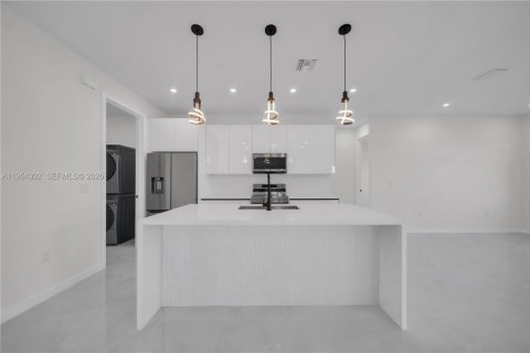 Casa en venta en Lehigh Acres, Florida, 3 dormitorios № 2153326 - foto 8