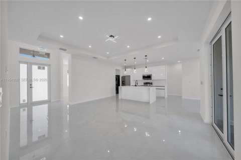Casa en venta en Lehigh Acres, Florida, 3 dormitorios № 2153326 - foto 6