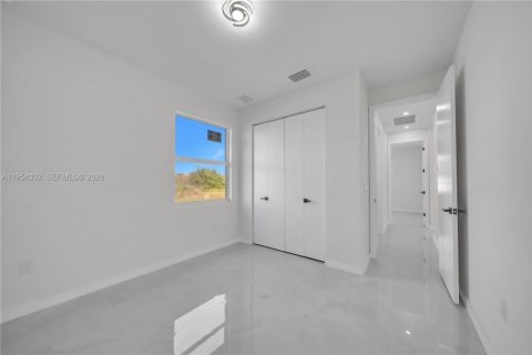 Casa en venta en Lehigh Acres, Florida, 3 dormitorios № 2153326 - foto 23