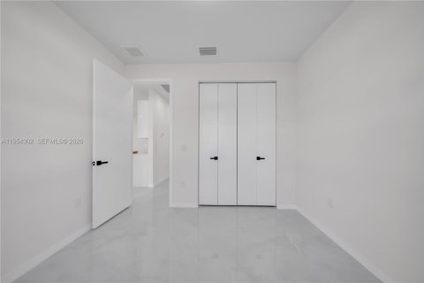 Casa en venta en Lehigh Acres, Florida, 3 dormitorios № 2153326 - foto 16