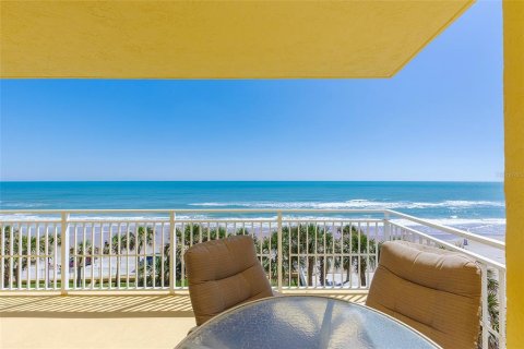 Condo in Daytona Beach, Florida, 3 bedrooms  № 1781057 - photo 3