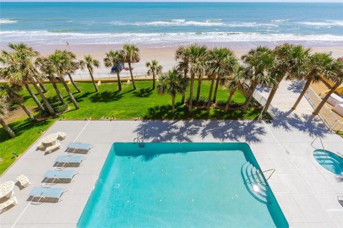 Condo in Daytona Beach, Florida, 3 bedrooms  № 1781057 - photo 11