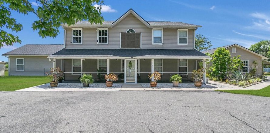 Villa ou maison à Kissimmee, Floride 4 chambres, 302.12 m2 № 1389066