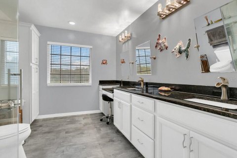 Villa ou maison à vendre à Kissimmee, Floride: 4 chambres, 302.12 m2 № 1389066 - photo 25
