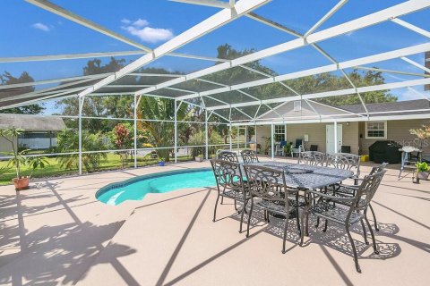 Villa ou maison à vendre à Kissimmee, Floride: 4 chambres, 302.12 m2 № 1389066 - photo 21