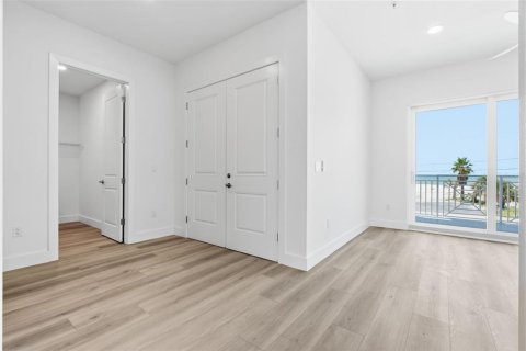 Condominio en venta en Madeira Beach, Florida, 2 dormitorios, 155.8 m2 № 2371665 - foto 7