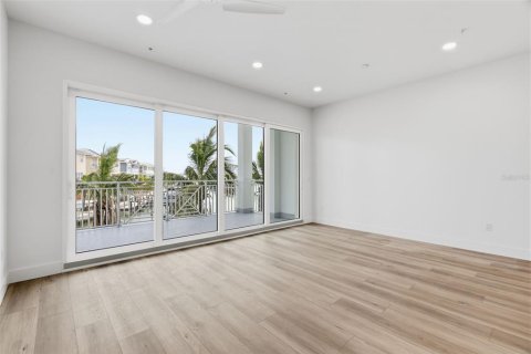 Condominio en venta en Madeira Beach, Florida, 2 dormitorios, 155.8 m2 № 2371665 - foto 19