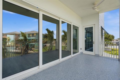 Condominio en venta en Madeira Beach, Florida, 2 dormitorios, 155.8 m2 № 2371665 - foto 22