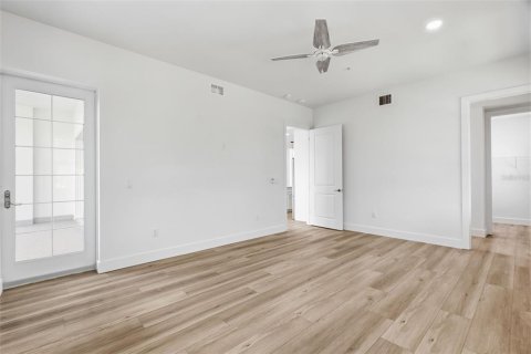 Condominio en venta en Madeira Beach, Florida, 2 dormitorios, 155.8 m2 № 2371665 - foto 26