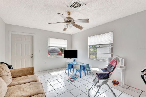 Immobilier commercial à vendre à Bradenton, Floride: 4 chambres, 139.35 m2 № 1684652 - photo 14