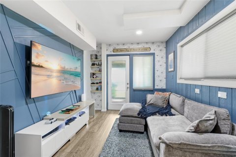 Casa en venta en Nokomis, Florida, 6 dormitorios, 345.22 m2 № 2201703 - foto 15