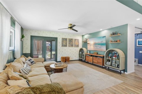 Casa en venta en Nokomis, Florida, 6 dormitorios, 345.22 m2 № 2201703 - foto 12
