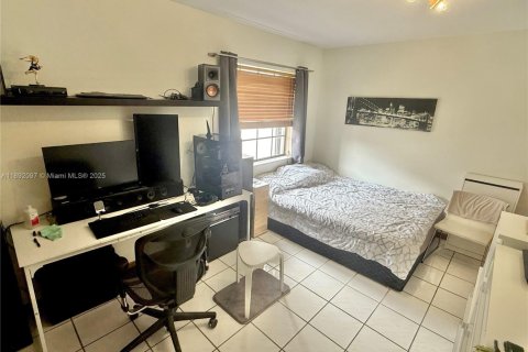 Touwnhouse à louer à South Miami, Floride: 2 chambres, 93.55 m2 № 1944174 - photo 14