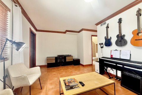 Touwnhouse à louer à South Miami, Floride: 2 chambres, 93.55 m2 № 1944174 - photo 5