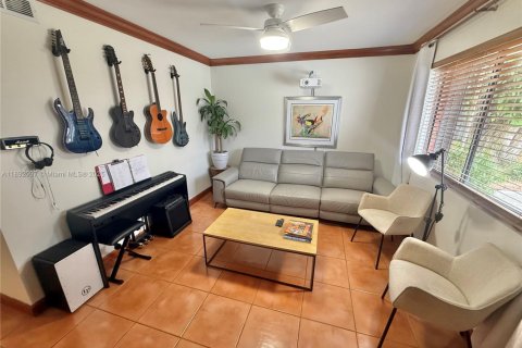 Touwnhouse à louer à South Miami, Floride: 2 chambres, 93.55 m2 № 1944174 - photo 4