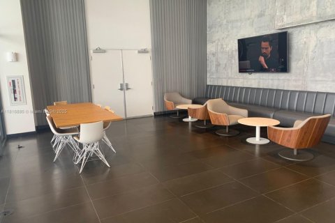 Copropriété à vendre à Miami, Floride: 1 chambre, 69.86 m2 № 1960623 - photo 29