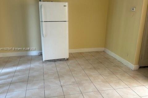 Townhouse in Sunrise, Florida 3 bedrooms, 118.54 sq.m. № 1936085 - photo 10