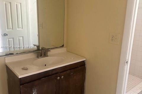 Townhouse in Sunrise, Florida 3 bedrooms, 118.54 sq.m. № 1936085 - photo 14