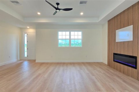 House in Sebring, Florida 3 bedrooms, 167.5 sq.m. № 2419611 - photo 3
