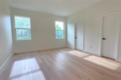 House in Sebring, Florida 3 bedrooms, 167.5 sq.m. № 2419611 - photo 15