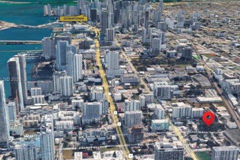 Immobilier commercial à vendre à Miami, Floride № 2270934 - photo 2