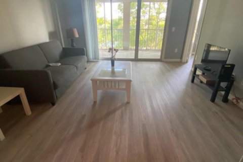 Condo in Jacksonville, Florida, 2 bedrooms  № 768183 - photo 1