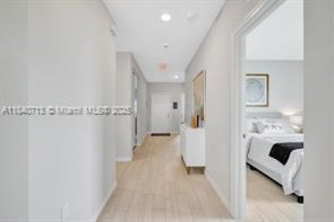 House in St. Lucie, Florida 4 bedrooms № 1831056 - photo 5