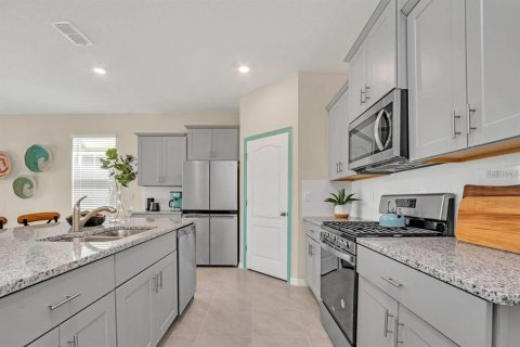 Casa en venta en Davenport, Florida, 6 dormitorios, 303.79 m2 № 1680561 - foto 13
