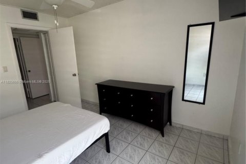 Condo in Sunny Isles Beach, Florida, 1 bedroom  № 1794415 - photo 5
