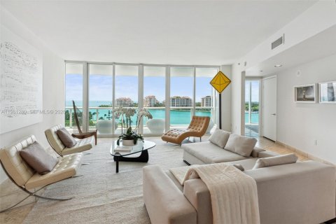 Condominio en alquiler en Miami Beach, Florida, 3 dormitorios, 203.46 m2 № 2043658 - foto 5