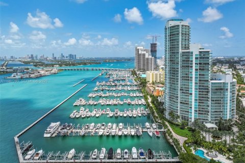 Condominio en alquiler en Miami Beach, Florida, 3 dormitorios, 203.46 m2 № 2043658 - foto 26
