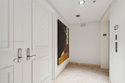 Condominio en alquiler en Miami Beach, Florida, 3 dormitorios, 203.46 m2 № 2043658 - foto 22