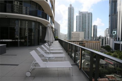 Condo in Miami, Florida, 1 bedroom  № 1864829 - photo 12