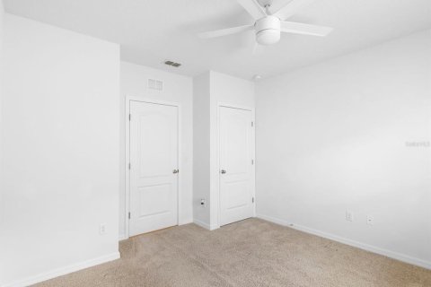 House in Winter Haven, Florida 4 bedrooms, 173.45 sq.m. № 1760407 - photo 14