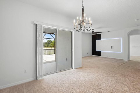 House in Winter Haven, Florida 4 bedrooms, 173.45 sq.m. № 1760407 - photo 25
