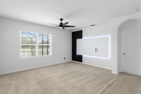 House in Winter Haven, Florida 4 bedrooms, 173.45 sq.m. № 1760407 - photo 26
