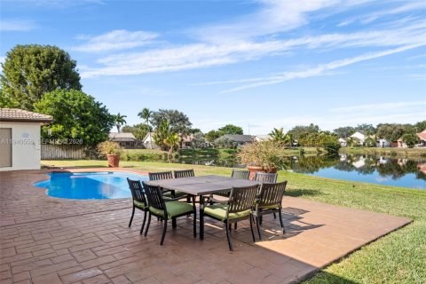 Casa en venta en Davie, Florida, 4 dormitorios, 246.93 m2 № 1997718 - foto 5