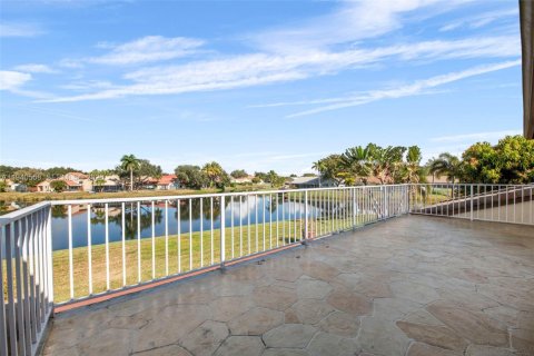 Casa en venta en Davie, Florida, 4 dormitorios, 246.93 m2 № 1997718 - foto 29