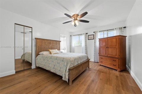 Casa en venta en Davie, Florida, 4 dormitorios, 246.93 m2 № 1997718 - foto 11