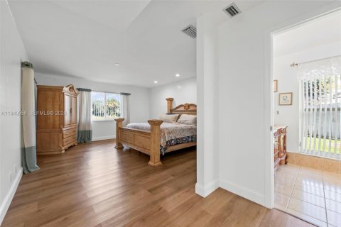 Casa en venta en Davie, Florida, 4 dormitorios, 246.93 m2 № 1997718 - foto 27