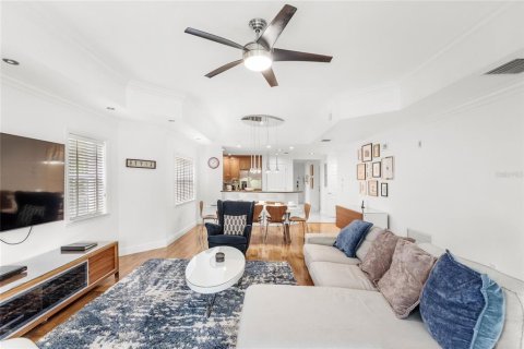 Condominio en venta en Four Corners, Florida, 3 dormitorios, 163.04 m2 № 2101524 - foto 19