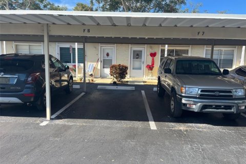 Condo in Palm Harbor, Florida, 1 bedroom  № 1911425 - photo 3