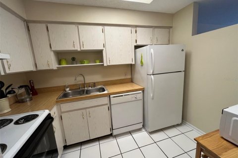 Copropriété à vendre à Palm Harbor, Floride: 1 chambre, 65.68 m2 № 1911425 - photo 6