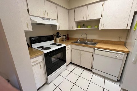 Copropriété à vendre à Palm Harbor, Floride: 1 chambre, 65.68 m2 № 1911425 - photo 5